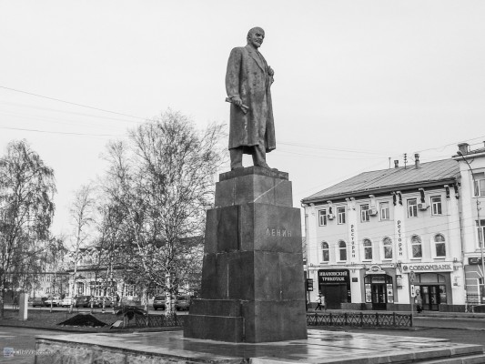 Памятник Ленину в Вологде