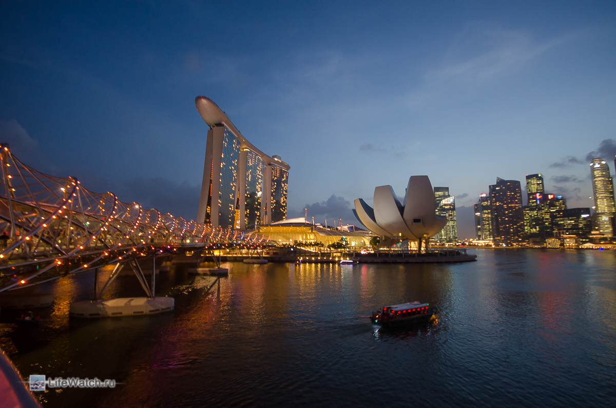 Мост-ДНК (DNA bridg) и Marina Bay ночью